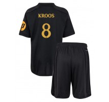 Real Madrid Toni Kroos #8 Koszulka Trzecia dzieci 2023-24 Krótki Rękaw (+ krótkie spodenki)
